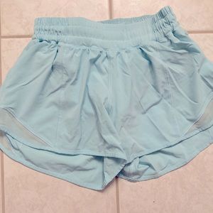 Lululemon Hotty Hot Low-Rise 4” Inseam Shorts